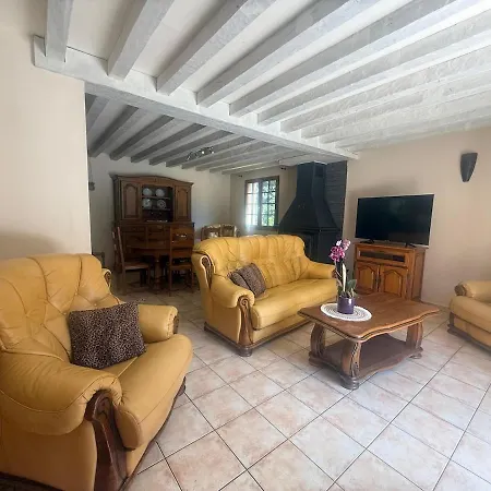 Hébergement de vacances Le Hameau De Milyann La Moucharde 11 People Saint-Pierre-du-Bosguerard