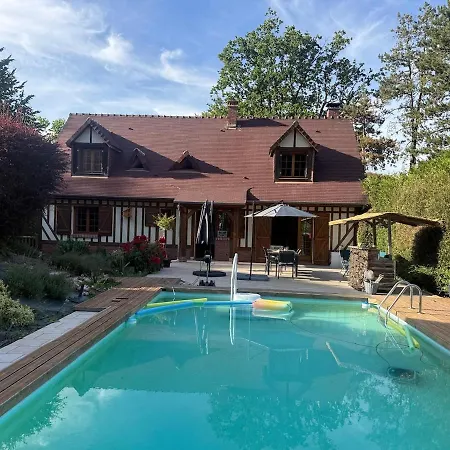 Hébergement de vacances Le Hameau De Milyann La Moucharde 11 People Saint-Pierre-du-Bosguerard